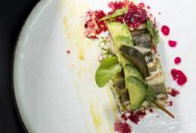 Zeebaars met rode biet en mango