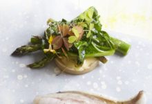 Gestoomde zeeduivel, brandade, groene asperges en spinazie