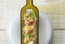 Zuppetta di fregola met nduja, vongole, burrata en bottarga