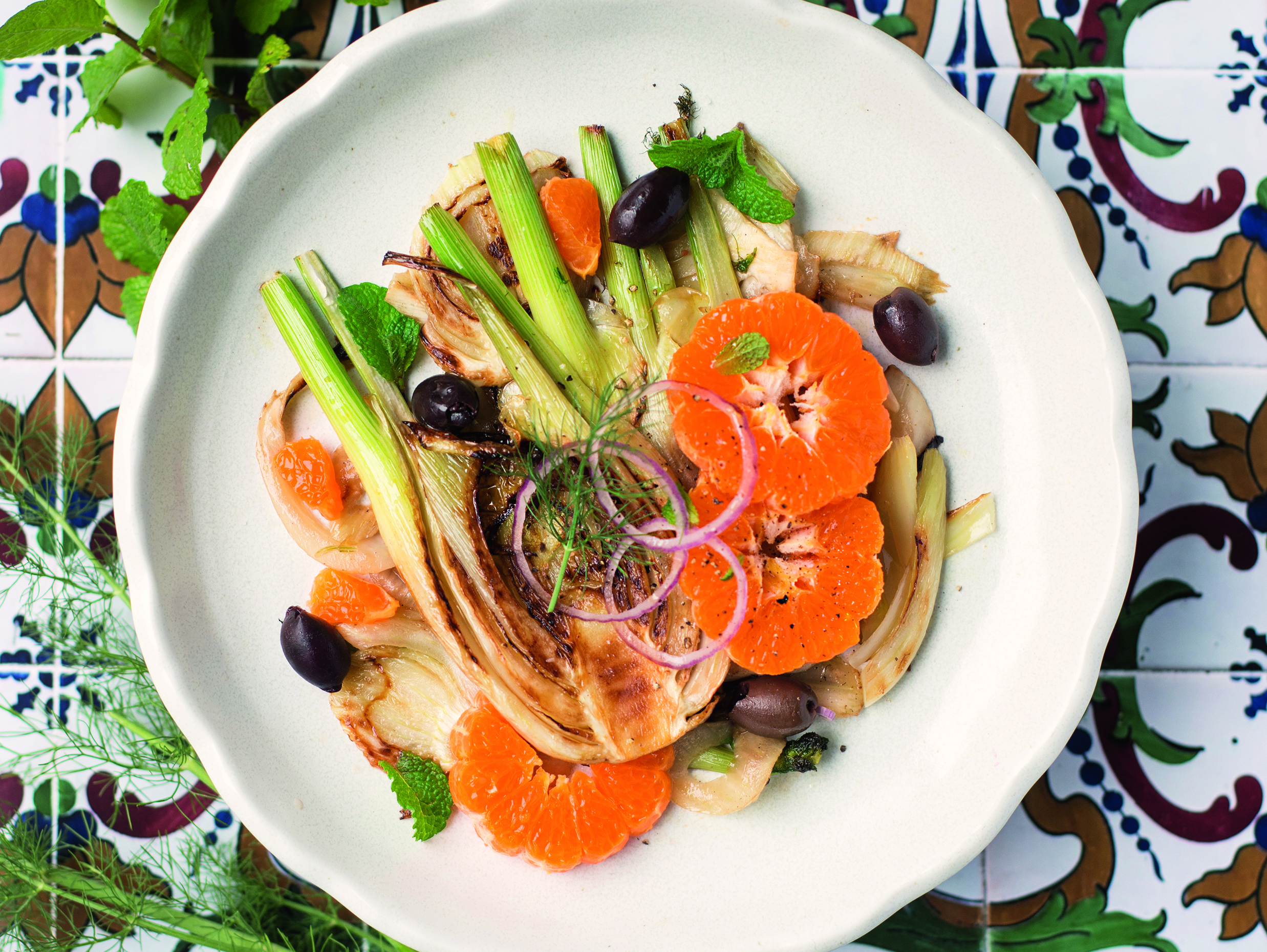 Salade van geschroeide venkel en mandarijn