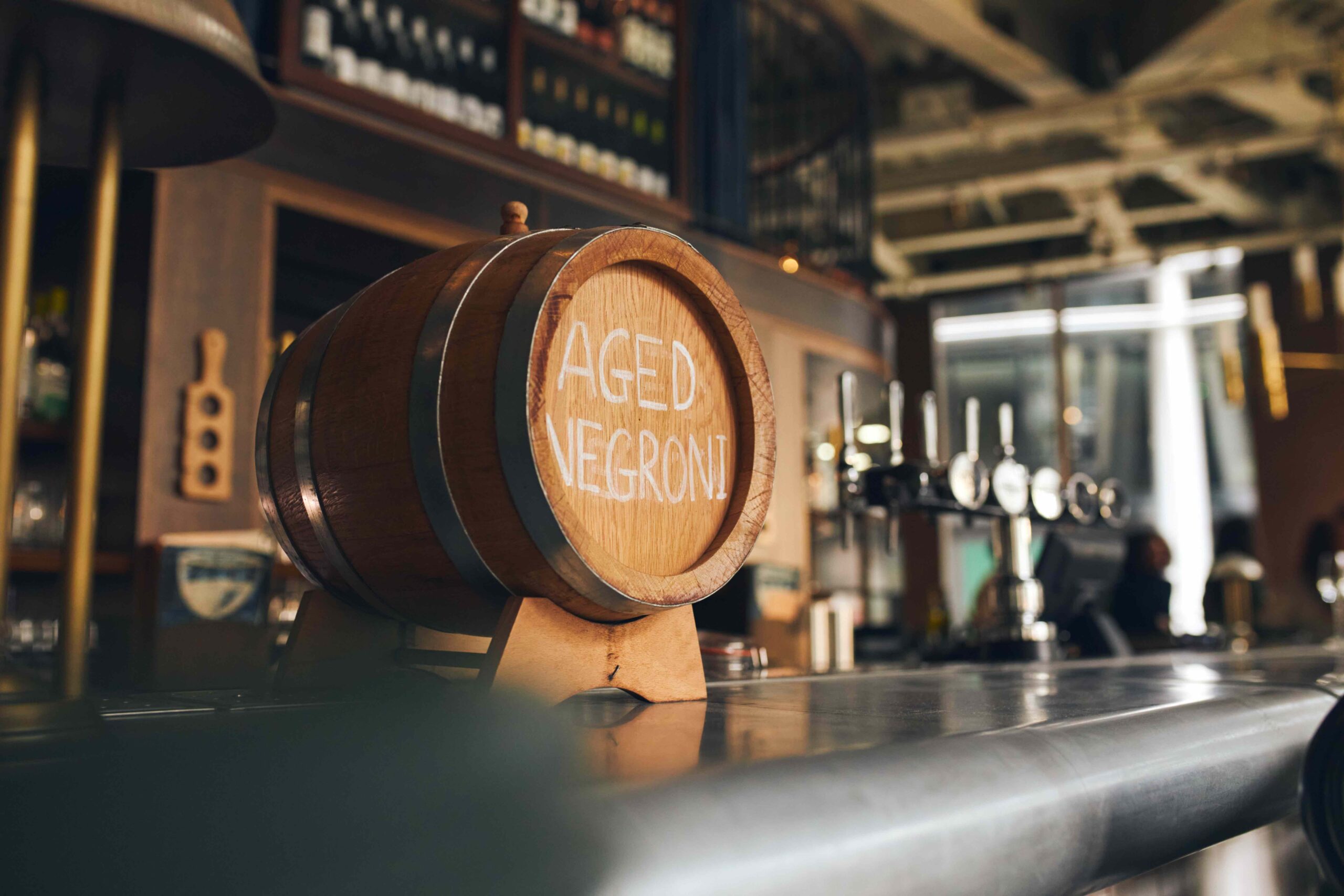barrel aged negroni cocktails