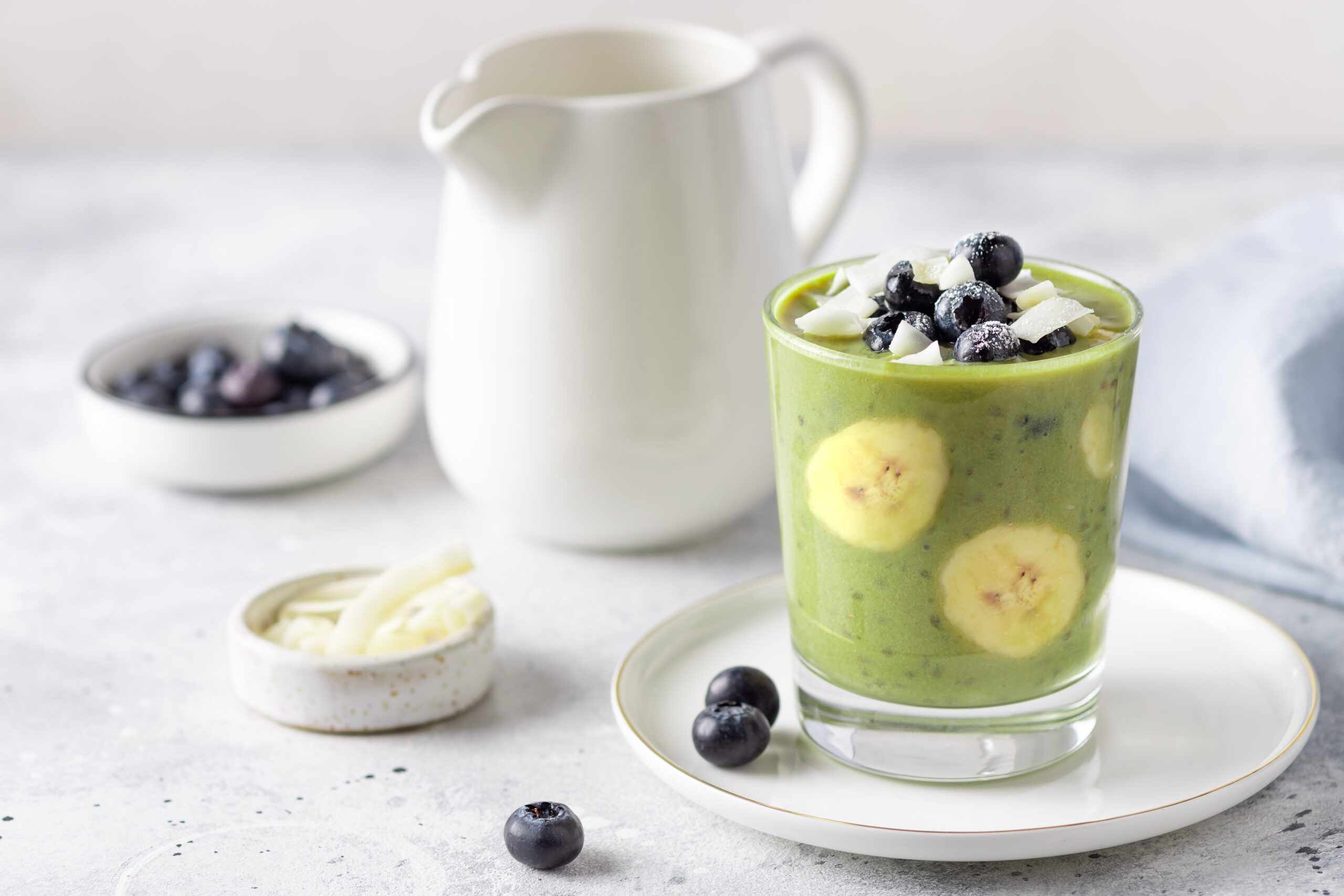 Matcha-blueberry smoothie met banaan
