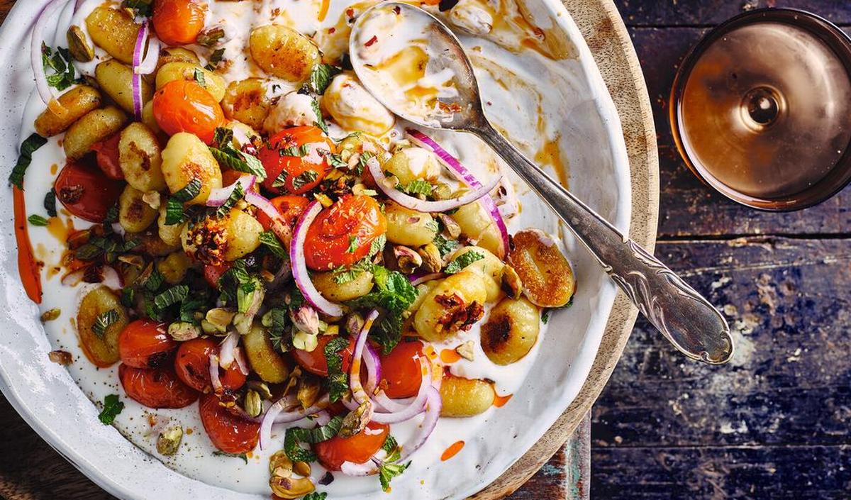 gnocchi met yoghurt van The Messy Chef, Jelle Beeckman